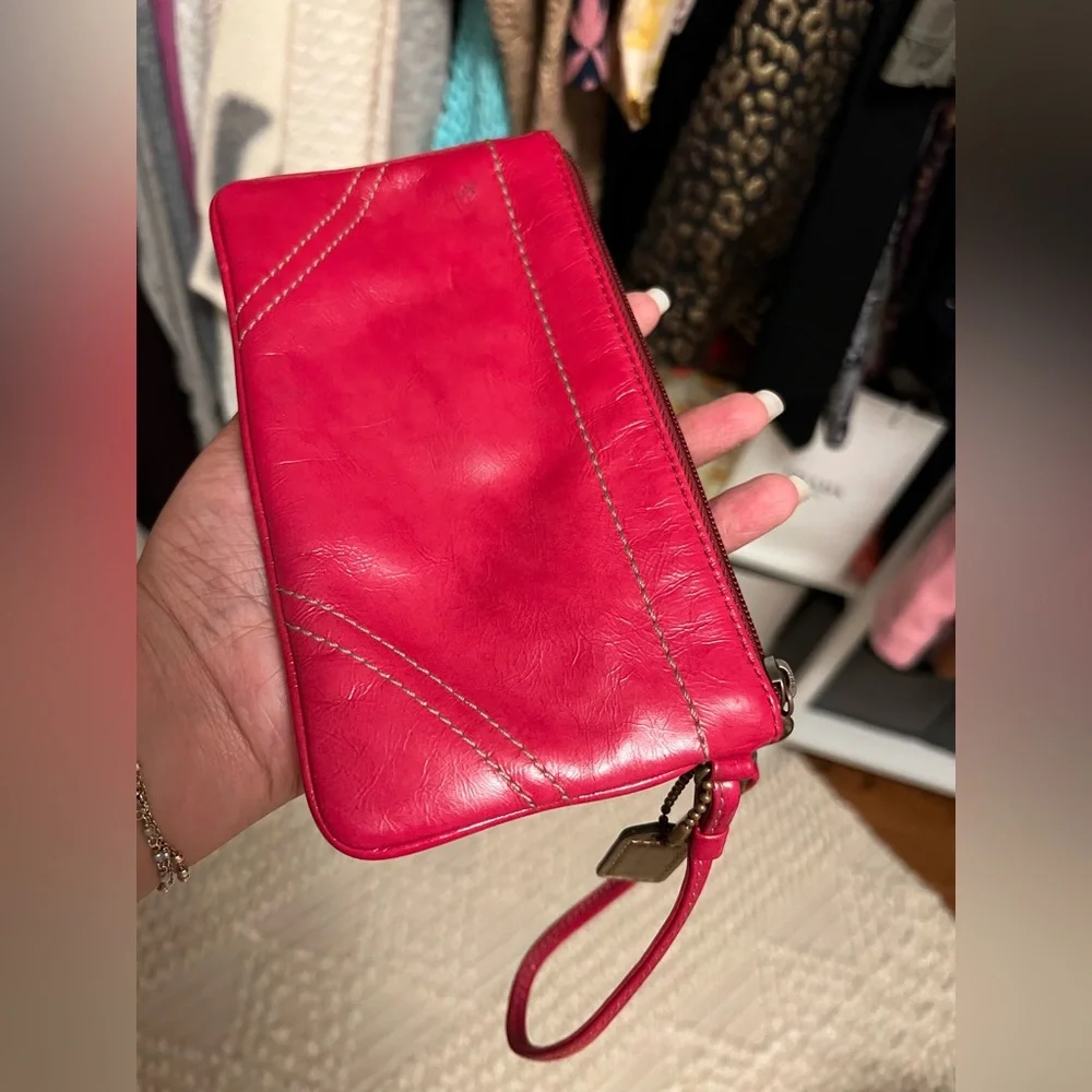 Coach 1941 Magenta Leather Clutch✨